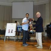 Giorno 7 - Jha Sriram 1 classificato, premiato dal vice sindaco di Maranello